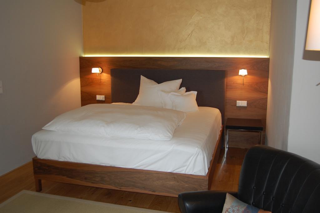 Fruehstueckshotel Im Goldschmiedehaus Grieskirchen Room photo